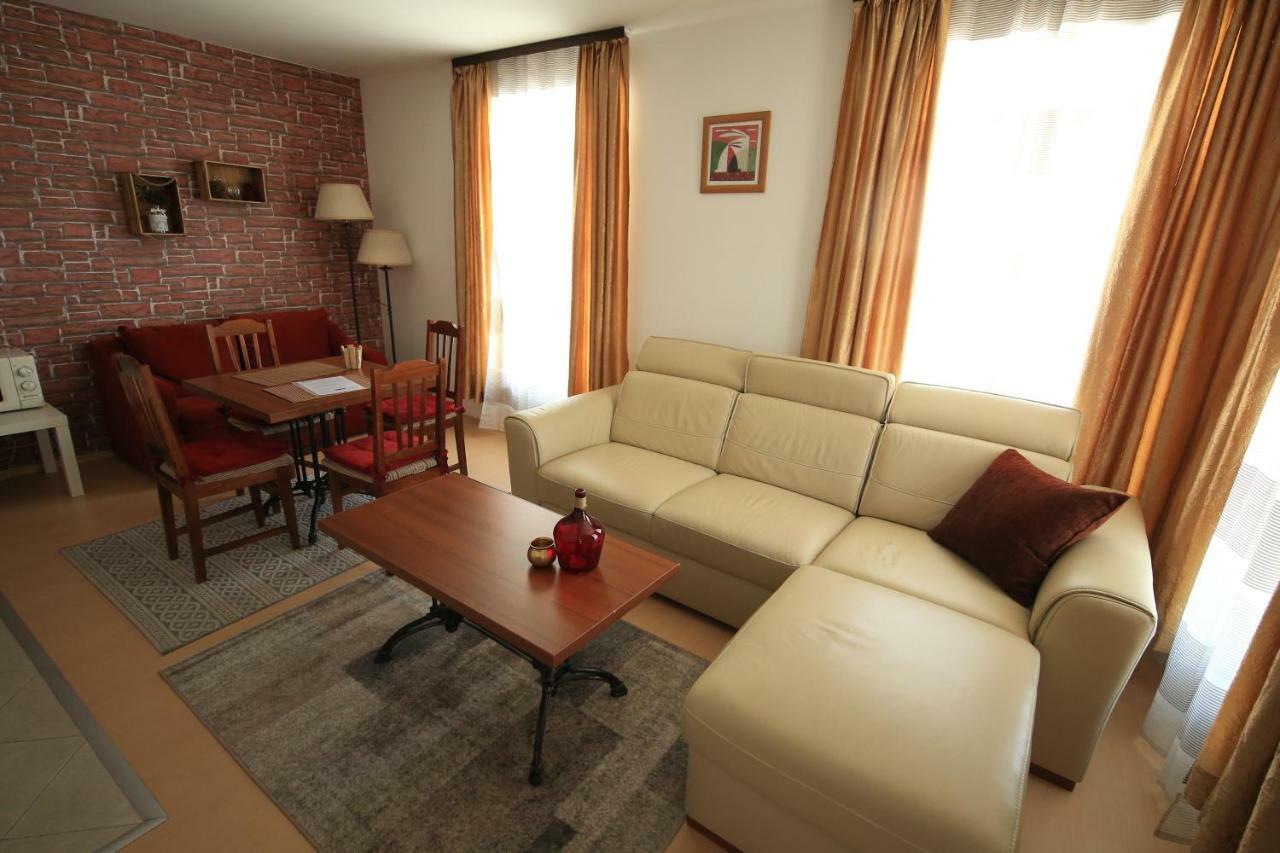 Great Location Near Lift Apartment Bansko Exterior photo