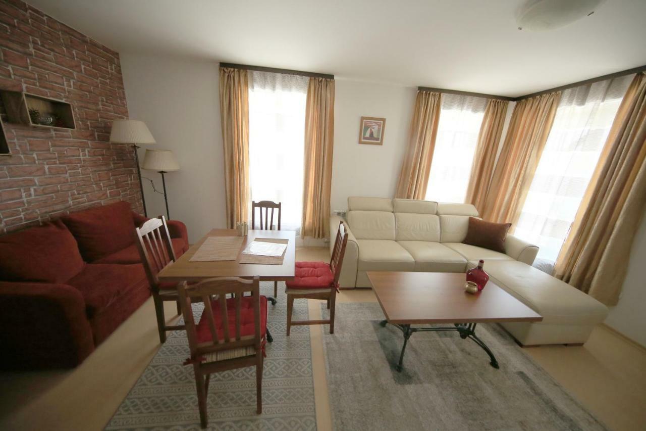 Great Location Near Lift Apartment Bansko Exterior photo